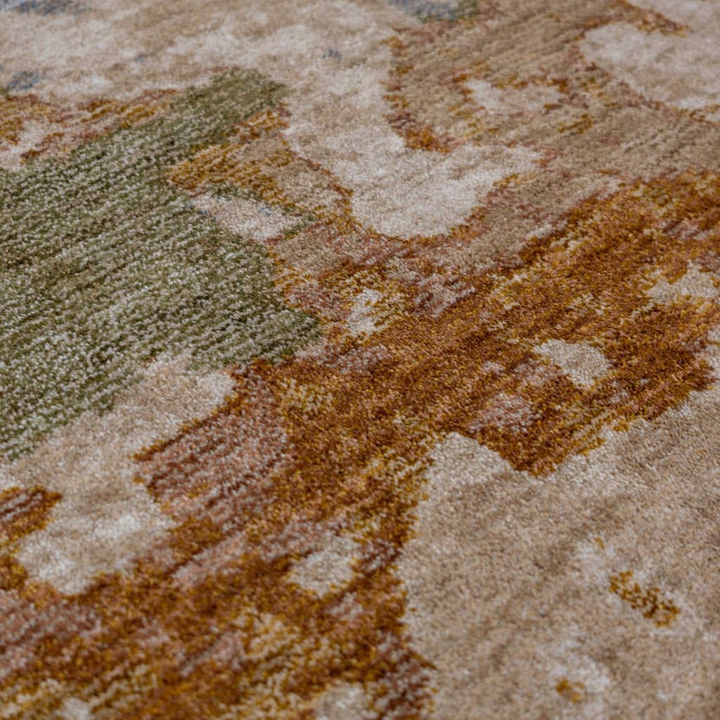 Paradise Living – Tapete Odense 7748/192 close-up da textura com médio brilho e padrão orgânico em tons verde musgo, dourado e terracota