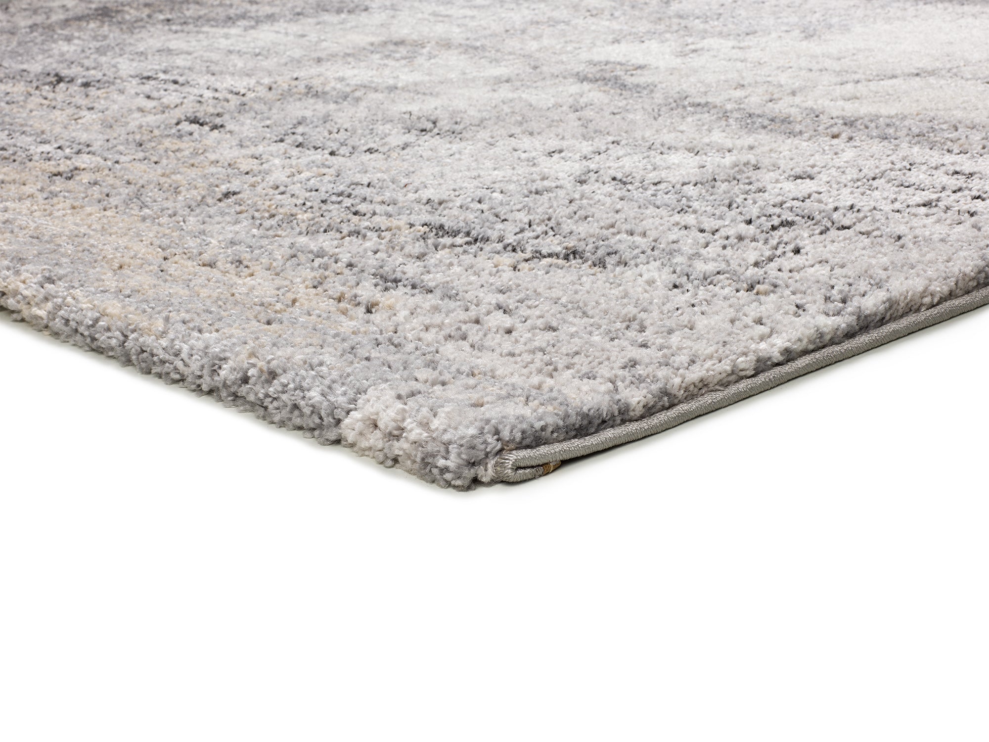 Detalhe do pelo e textura do tapete Kivet 9060 cinzento – 20mm, 50% PP + 50% PES | Paradise Living