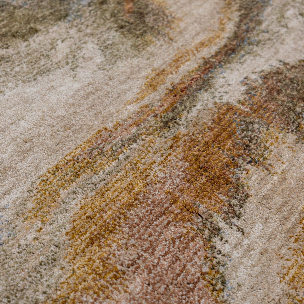 Paradise Living – Tapete Odense 7435/192 close-up da textura com médio brilho e linhas fluidas em tons dourado, terracota e bege