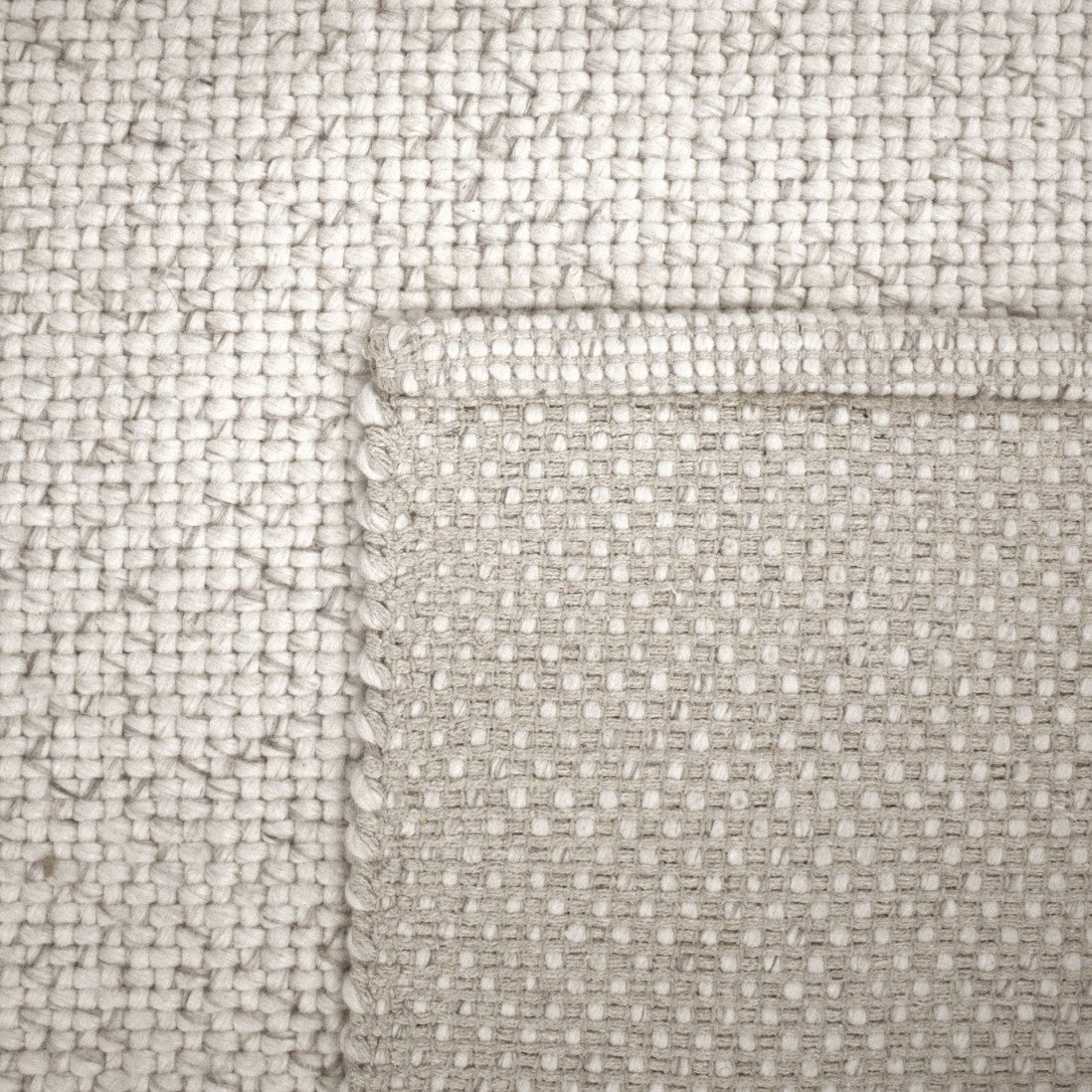 Paradise Living | Tapete Natural Link 001 Branco em sala ampla — leveza e elegância minimalista